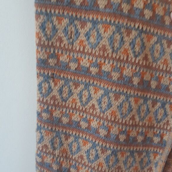 Vintage Knit Patterned Fringe Vest - Picture 7 of 7